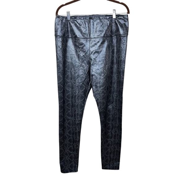 7 For All Mankind Faux Leather Leggings  Snakeskin High Rise Womens Size L - Picture 2 of 10